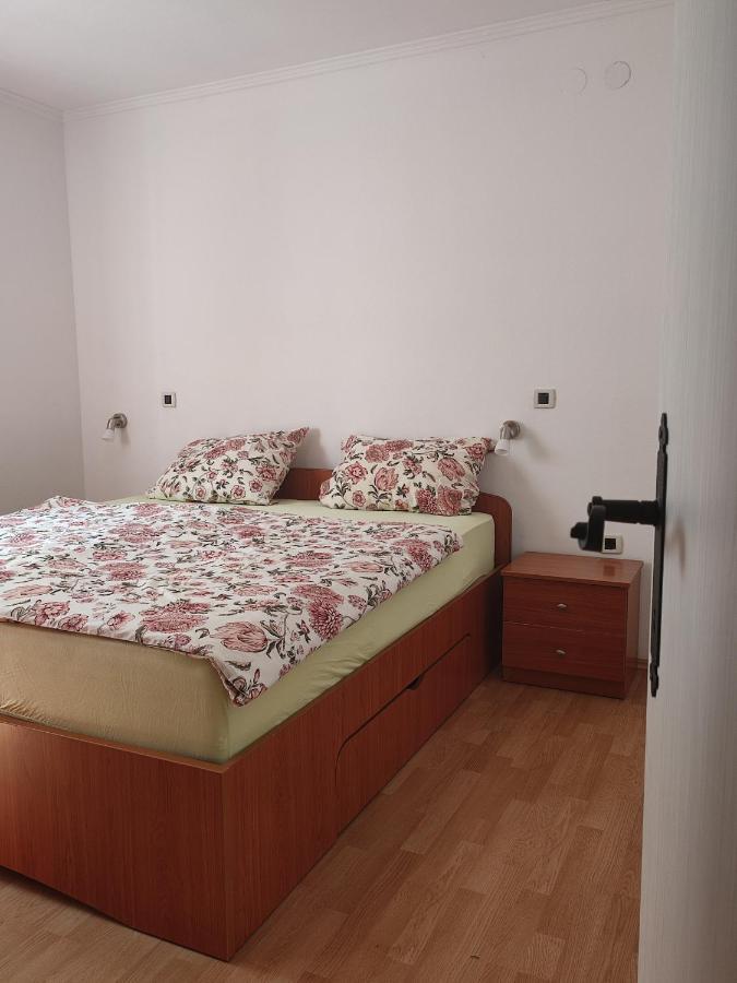 Apartment Mimi Opric Luaran gambar